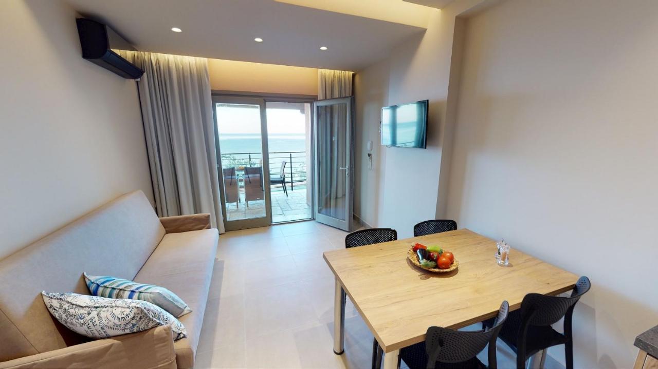 Kallia Suites- Chorefto Ngoại thất bức ảnh