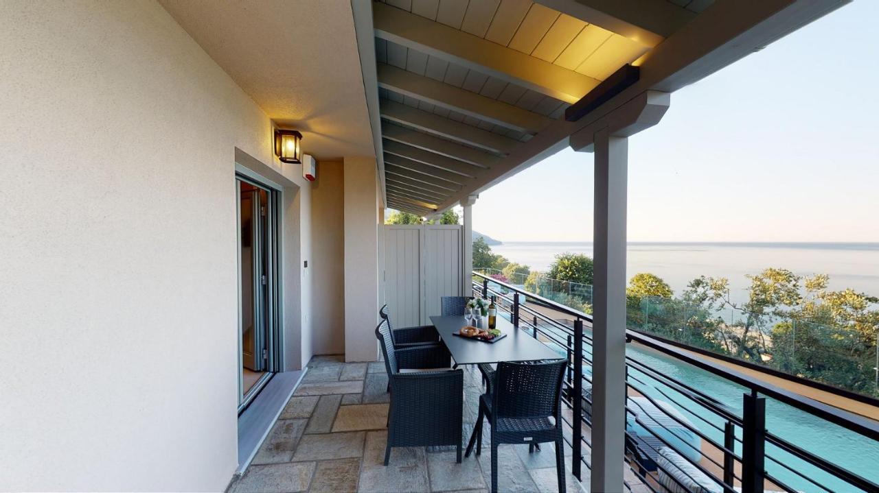 Kallia Suites- Chorefto Ngoại thất bức ảnh